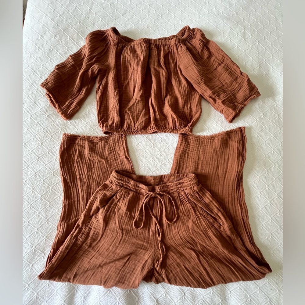 Michael Stars 2piece Rust Off-Shoulder Top and Wide-Leg Pants Set